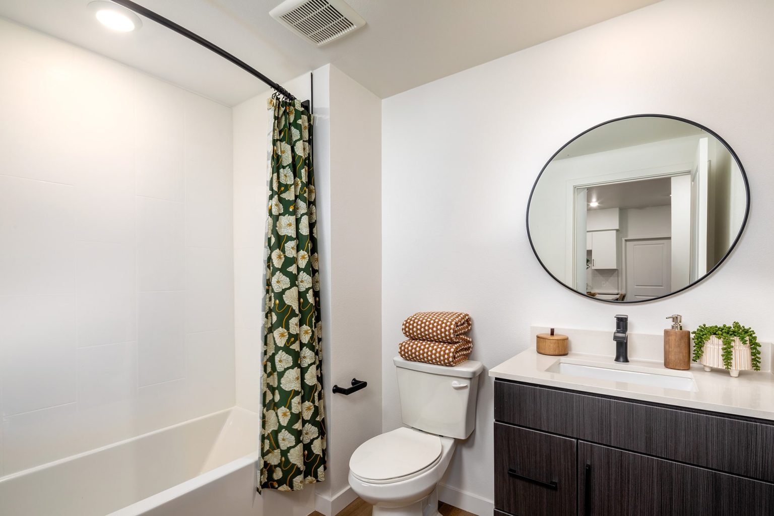 Townhomes For Rent In South San Diego Ironwood at Epoca